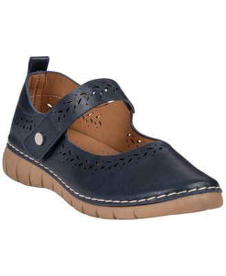Women's Mesa Laser-Cut Mary Jane Flats