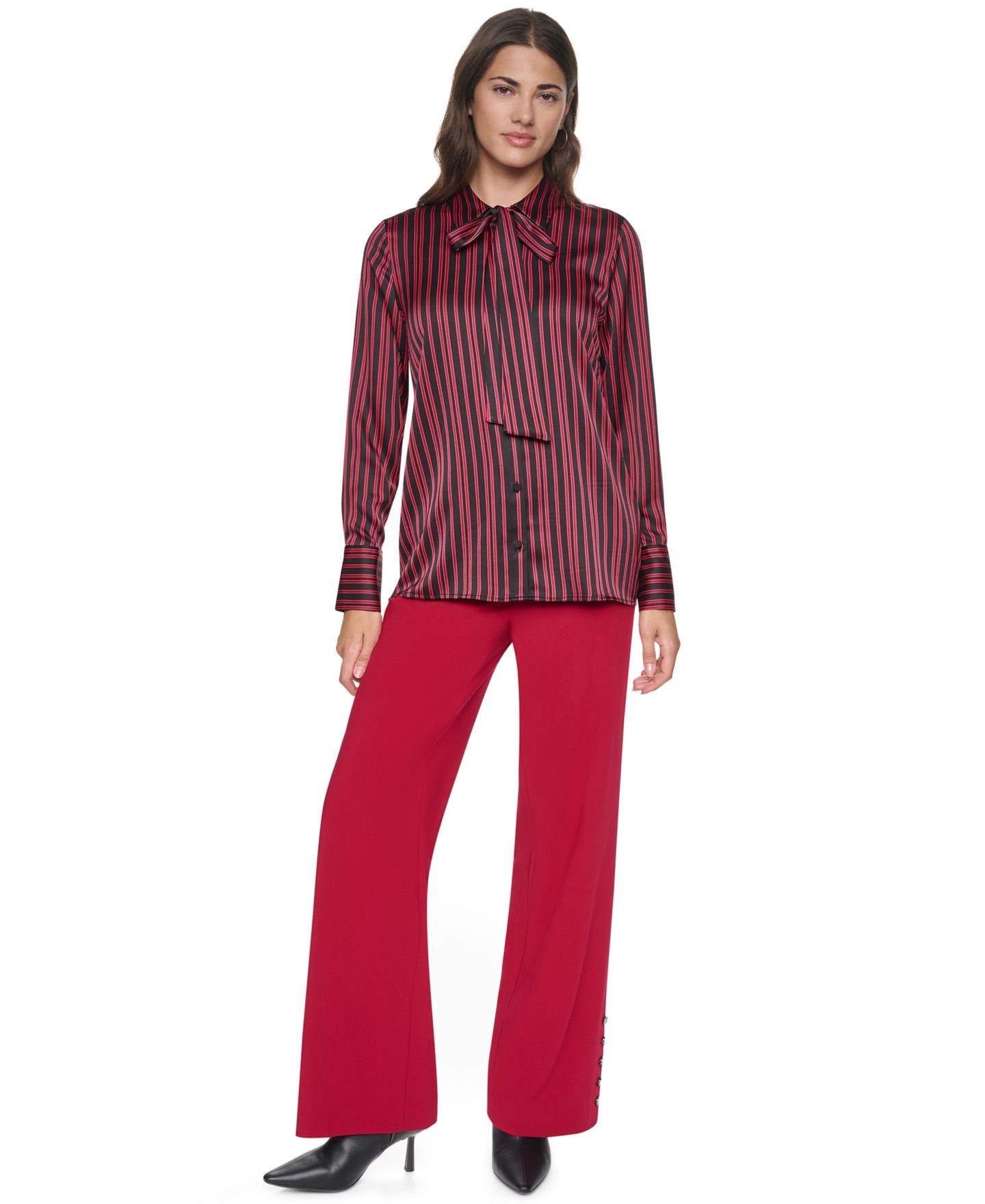 Женская блузка DKNY Petite Tie-Neck Button-Down Satin Long-Sleeve Blouse, цвет: Чёрный / Клюквенный — фото 2