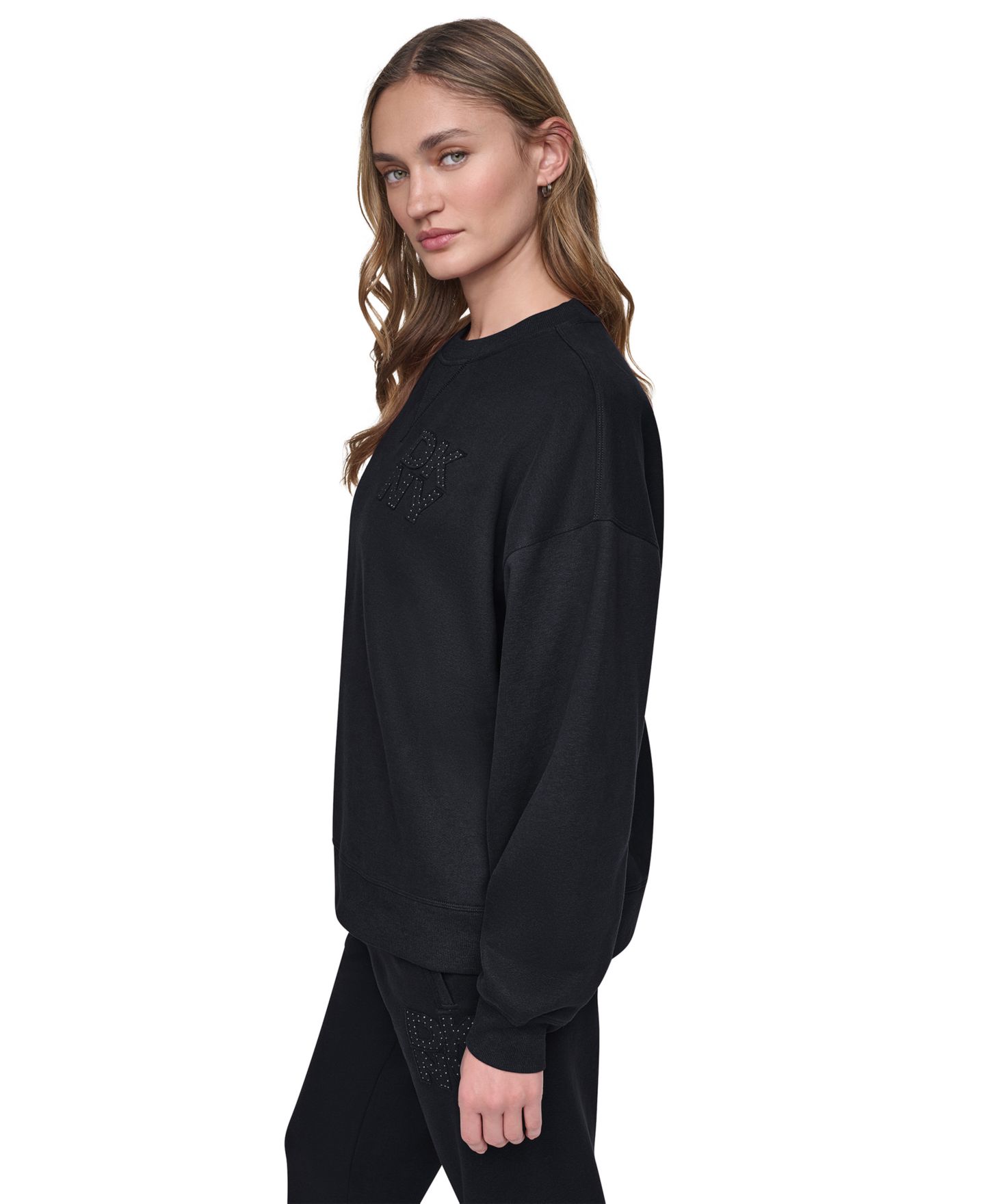 Женский свитшот DKNY Sport Oversized Drop-Shoulder Rhinestone Applique, цвет: Чёрный / Графитовый — фото 3