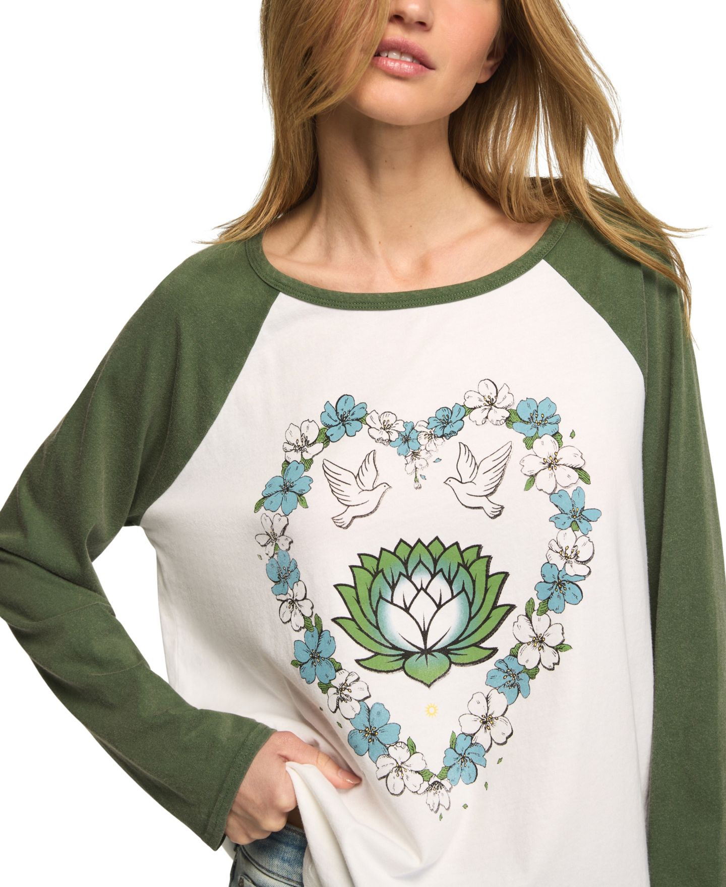 Женская футболка Lucky Brand Heart Lotus Graphic 3/4-Sleeve, цвет: Яркий белый — фото 3