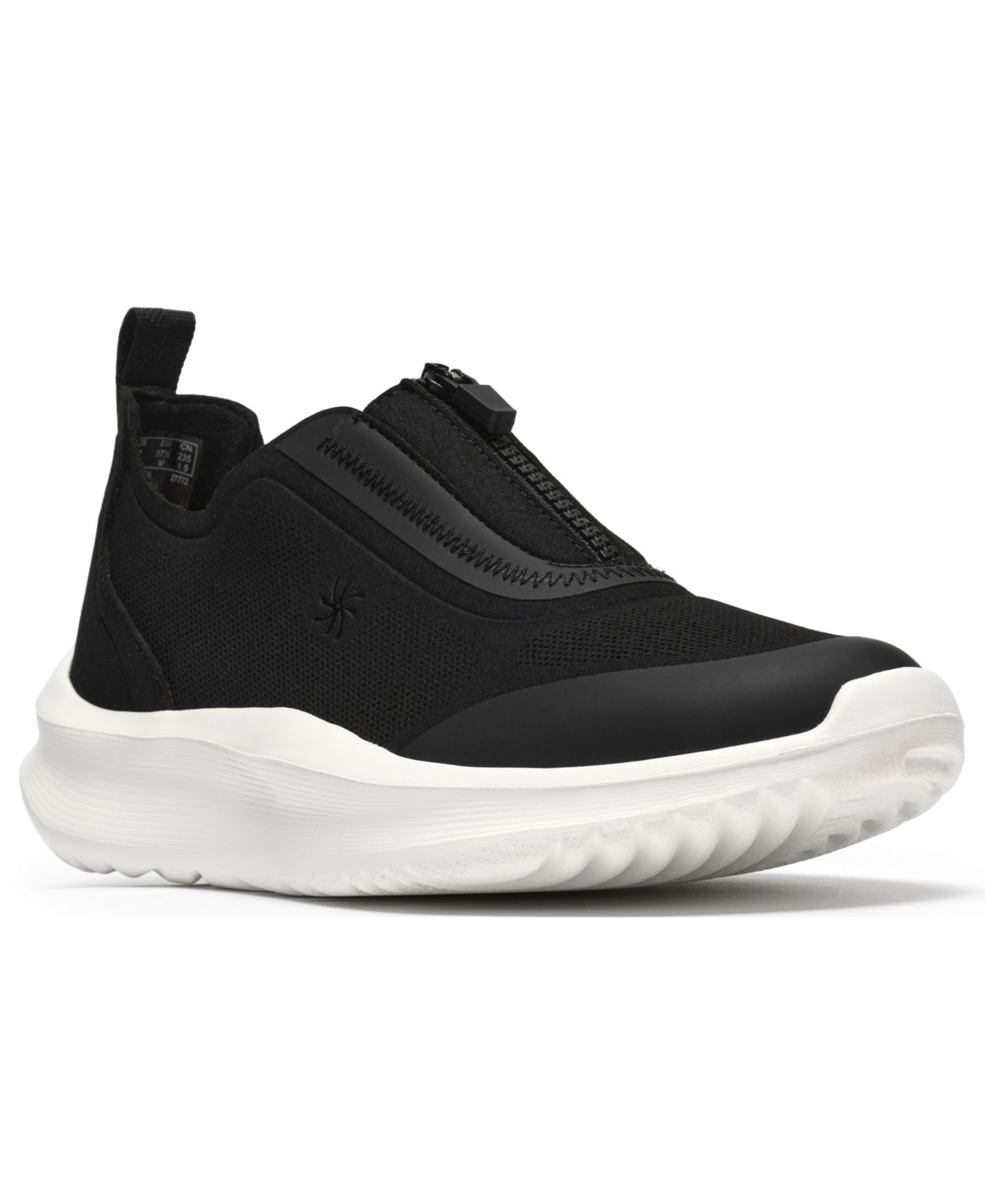 Женские кроссовки Clarks Solevana Bay Slip-On Round Toe, цвет: Чёрный — фото 1
