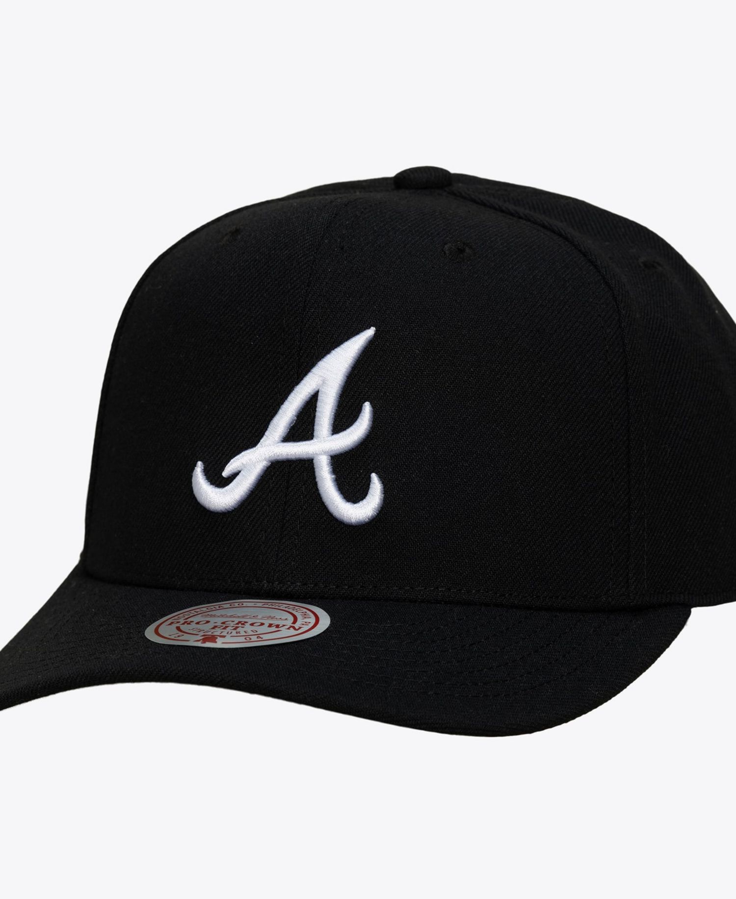 Men's Black Atlanta Braves Pro Crown Snapback