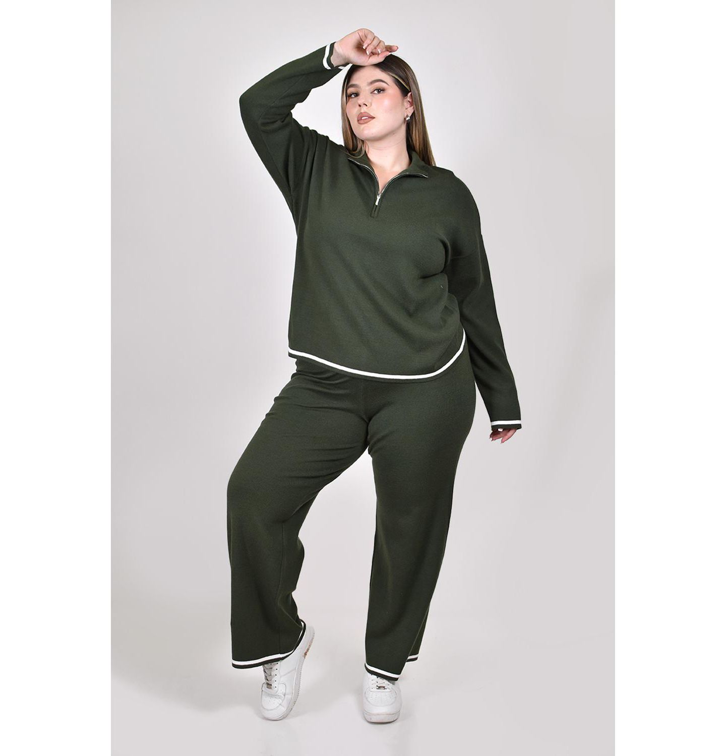 Женский комплект Roman Fashion Plus Size Knit Mock-Neck Zipper-Closure Sweater and Pants, 2-Piece Set, цвет: Зелёный — фото 5