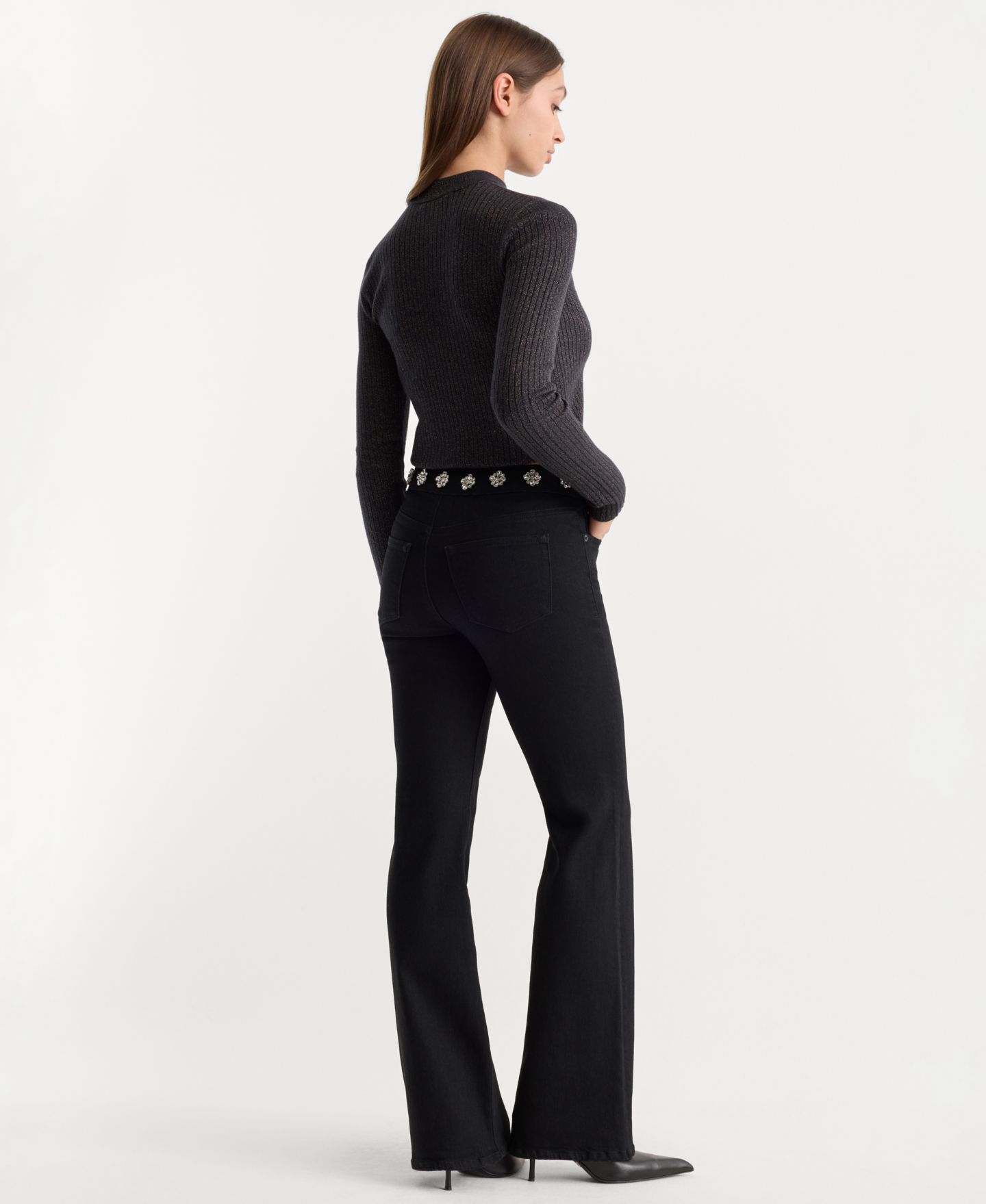 Женские джинсы Good American Good Low-Rise Embellished Bootcut, цвет: Чёрный — фото 4