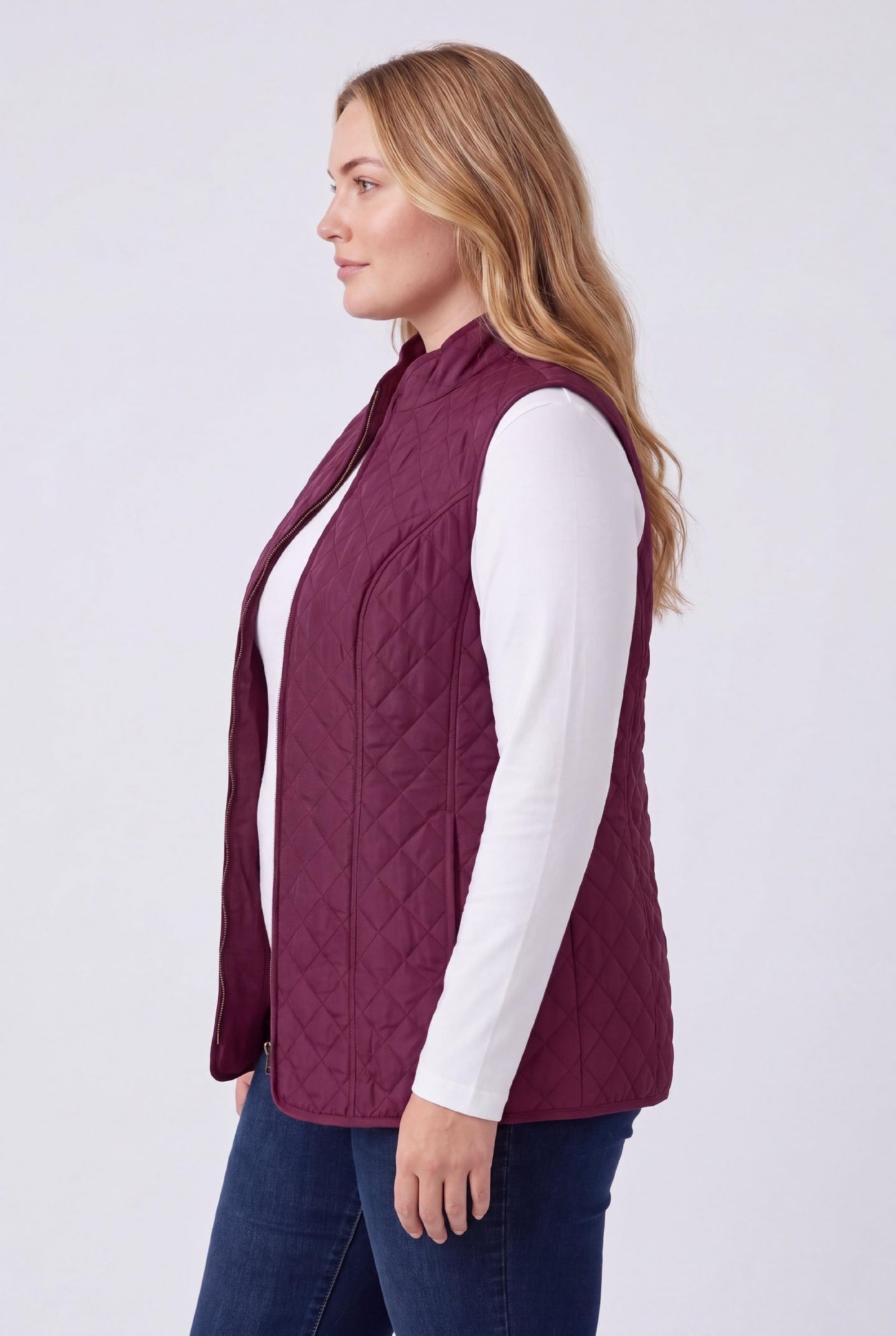 Женский жилет Woman Within Plus Size Within Zip-Front Quilted, цвет: Глубокий бордово-красный — фото 4