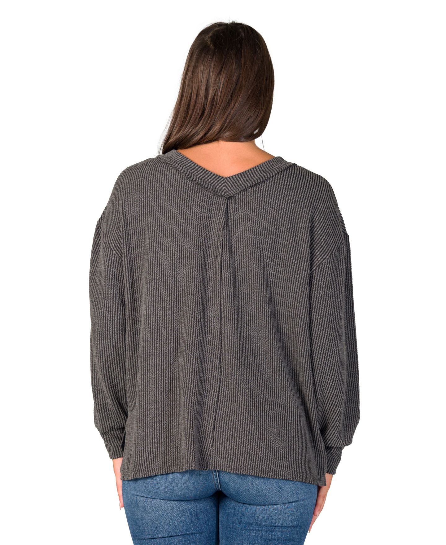 Женский топ 24seven Comfort Apparel Petite Oversized V-Neck Side-Slit, цвет: Чёрный — фото 3