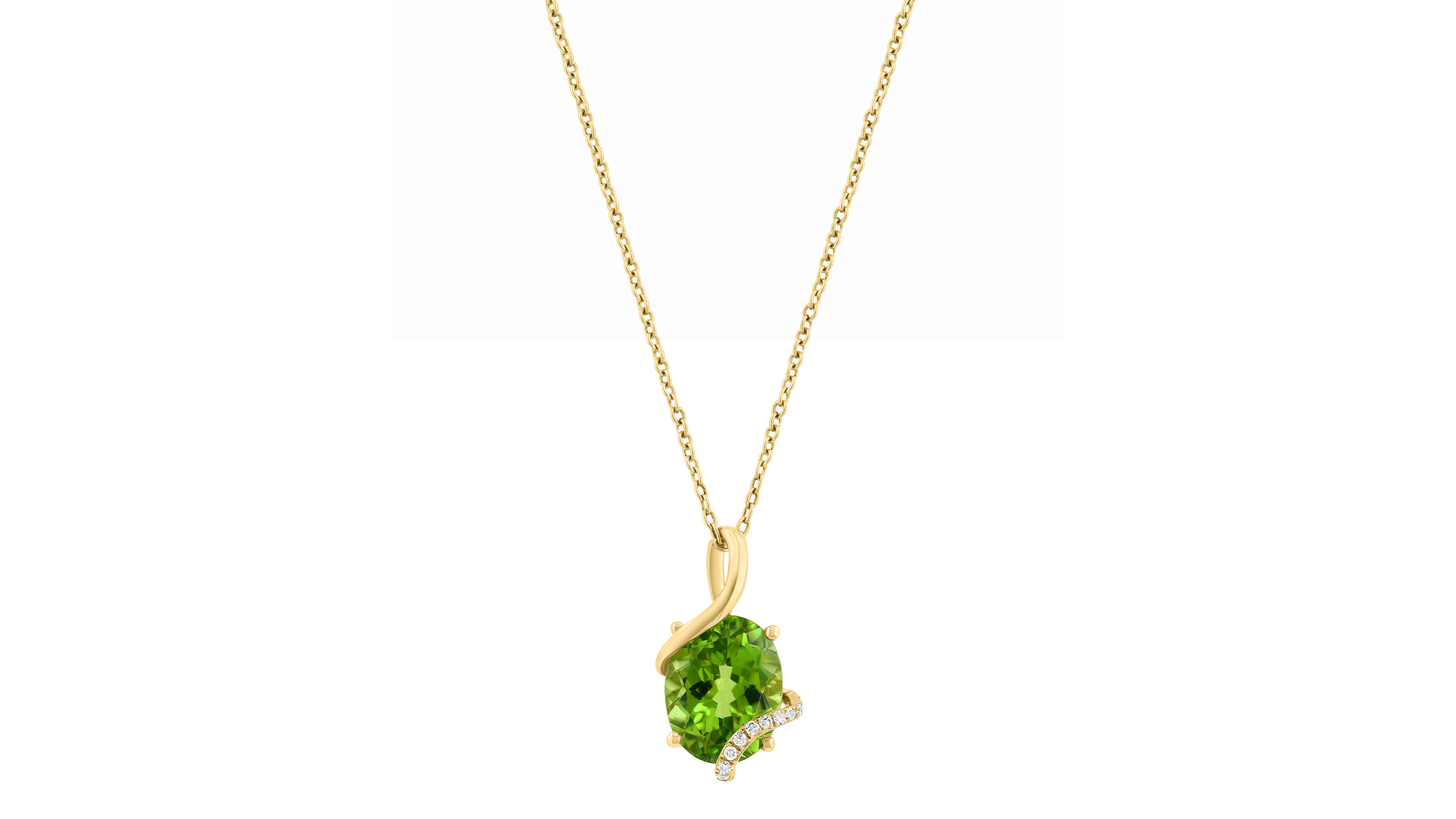 Effy Collection Peridot and Diamond Pendant Necklace (2-7/8 ct. t.w. Peridot and 1/20 ct. t.w. Diamond) in 14k Yellow Gold