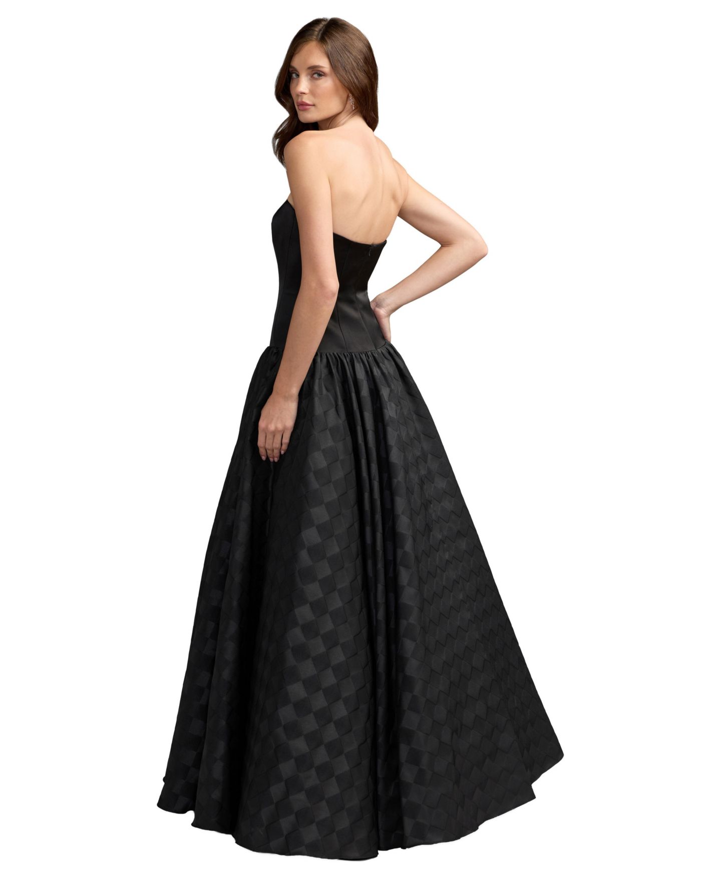 Женское платье Mac Duggal Strapless Drop-Waist Gown, цвет: Чёрный — фото 2