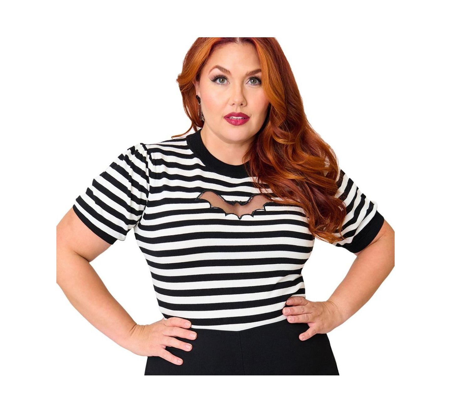 Женский свитер Smak Parlour Plus Size Printed Heart Cutout Knit, цвет: Чёрный / Белый — фото 1
