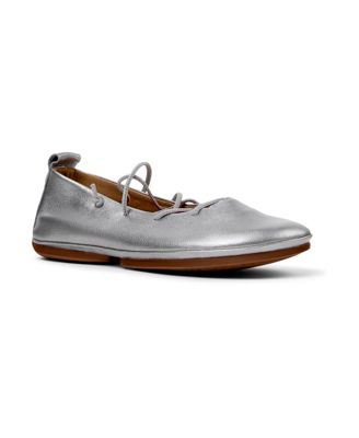 Women's Right Nina Ballet Round-Toe Leather Flats
