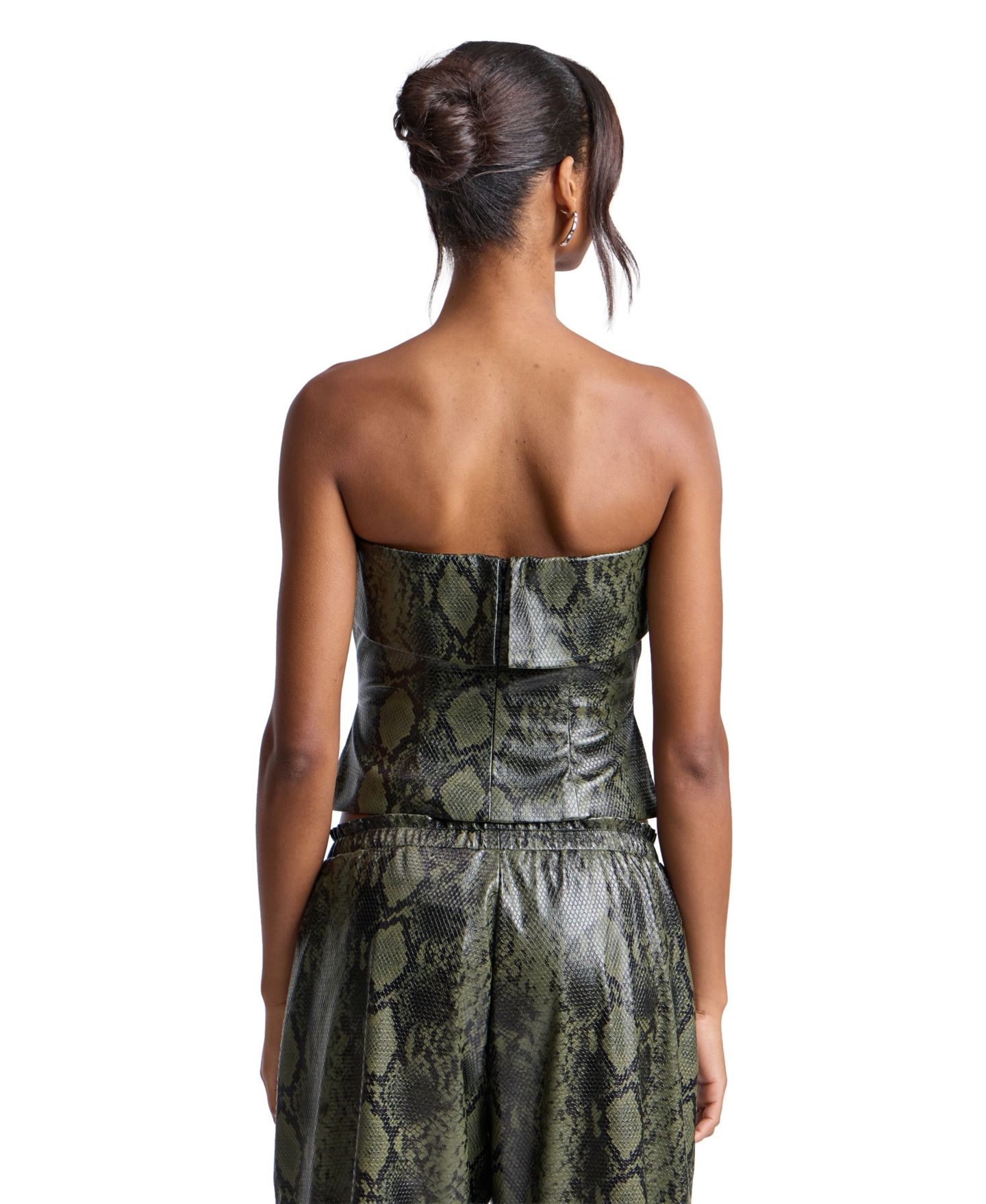 Женский топ Avec Les Filles Faux Leather Strapless Snake Print Tube, цвет: Зелёный — фото 6