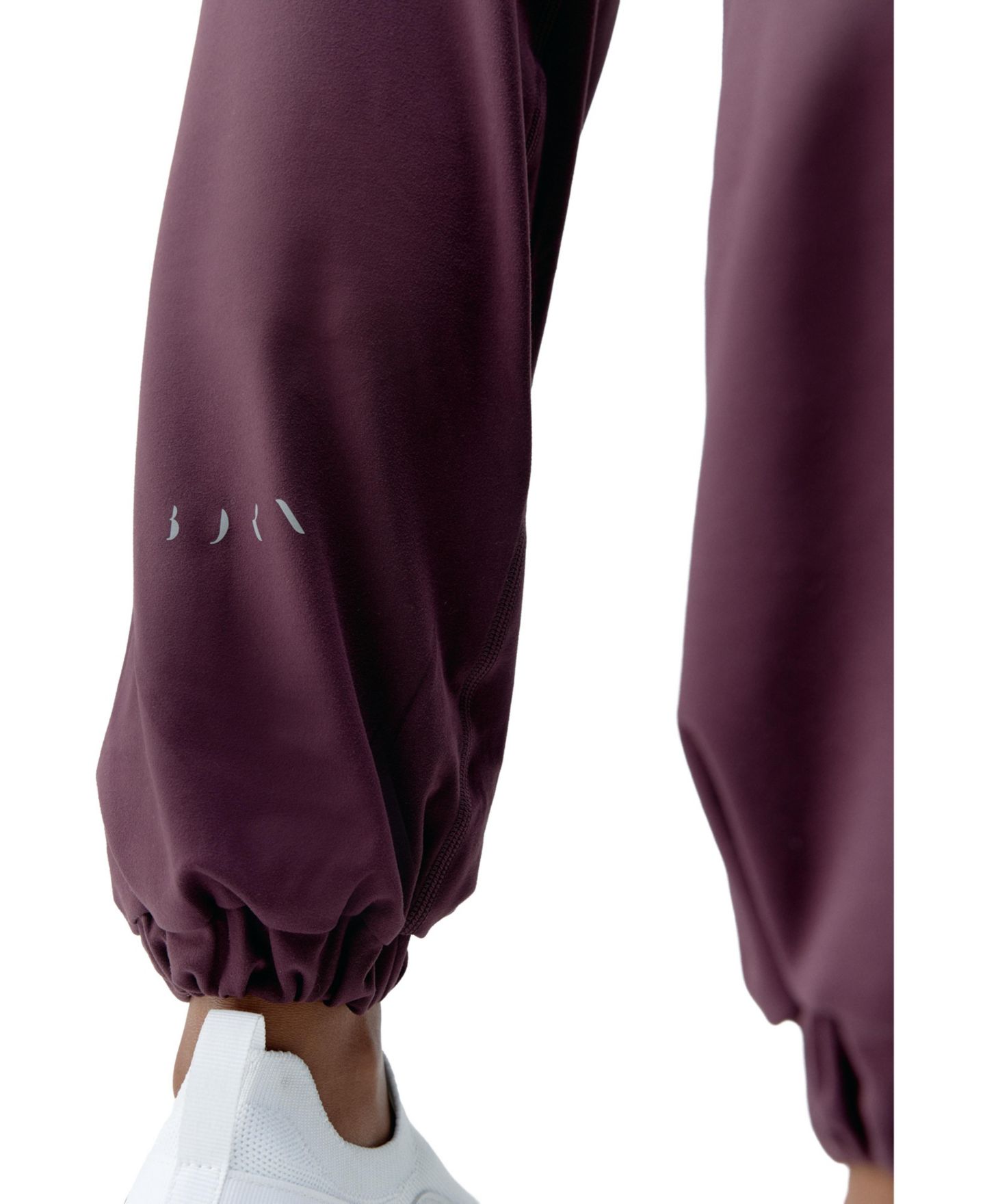Женские брюки Born Living Yoga Camille Performance Sport Jogger, цвет: Тёмный вишнёвый — фото 6