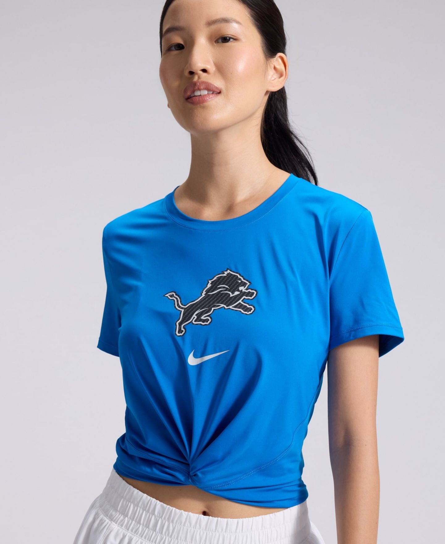 Женская футболка Nike Blue Detroit Lions 2026 Rivalries Collection Classic Twist Cropped — фото 9