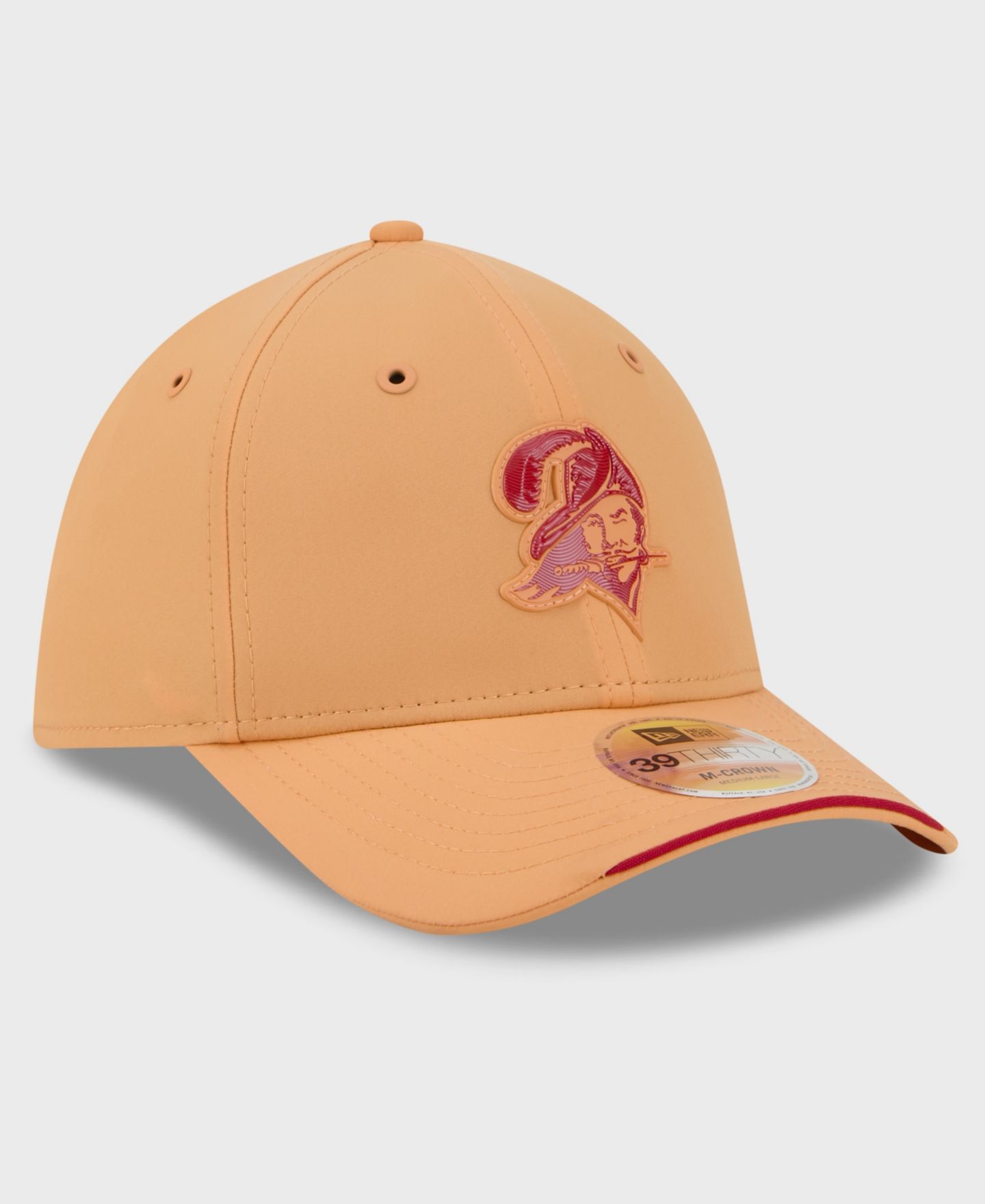 Мужская кепка New Era Orange Tampa Bay Buccaneers 2026 Sideline Throwback 39THIRTY M-Crown Flex Hat — фото 3