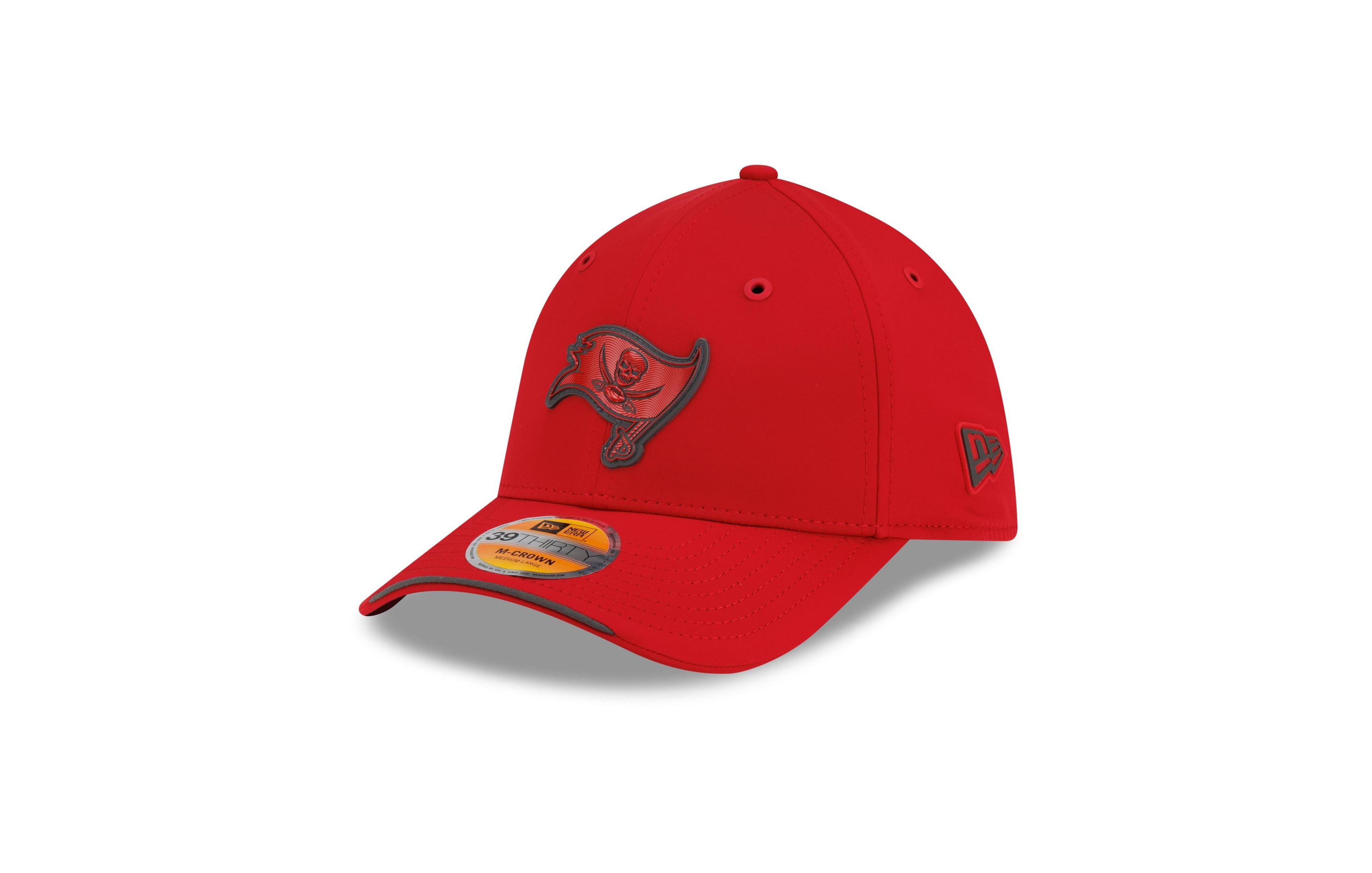 New Era Men's Red Tampa Bay Buccaneers 2026 Sideline 39THIRTY M-Crown Flex Hat