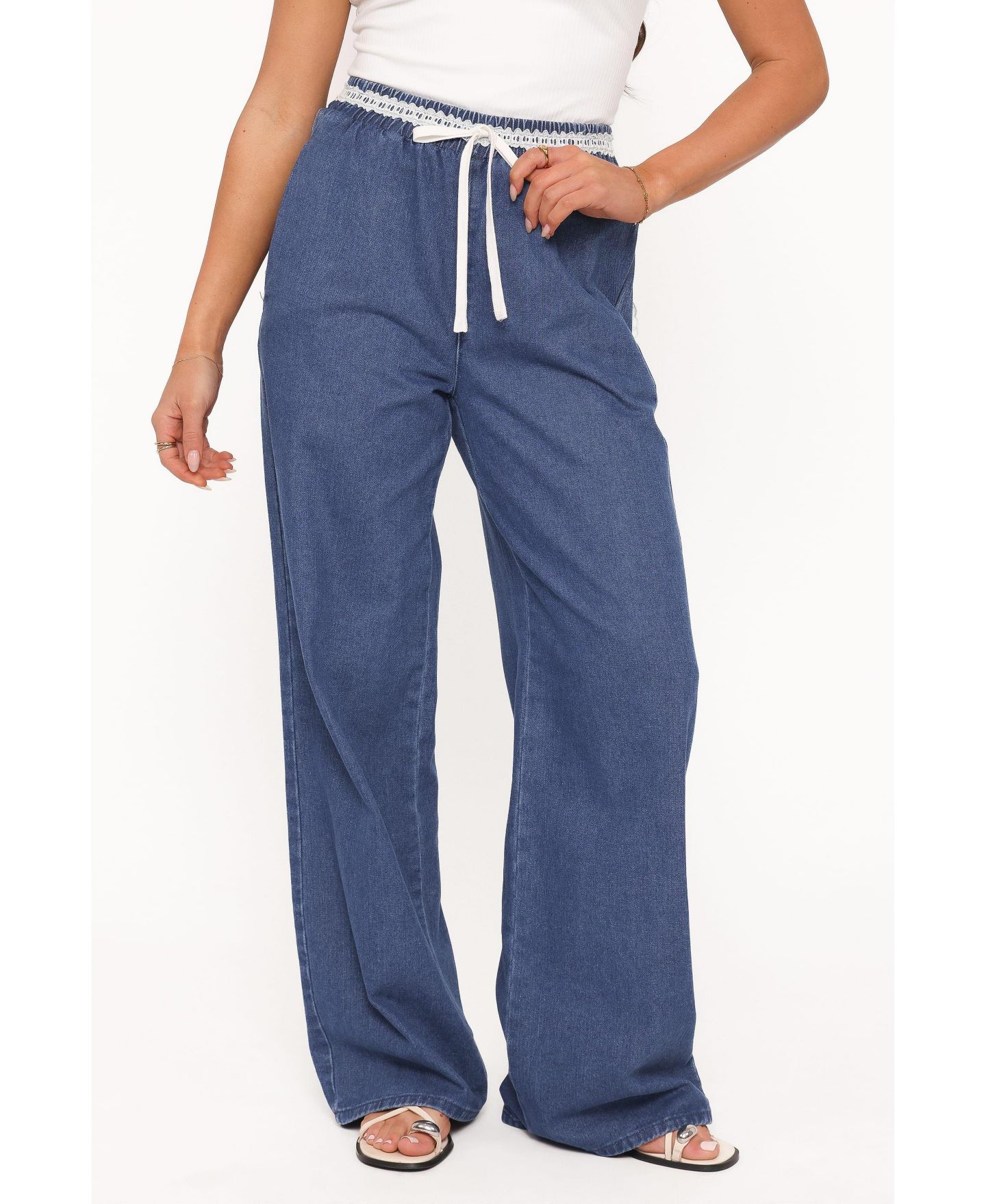 Женские брюки Petal and Pup Siun High-Rise Wide-Leg Pull-On Denim Joggers — фото 5