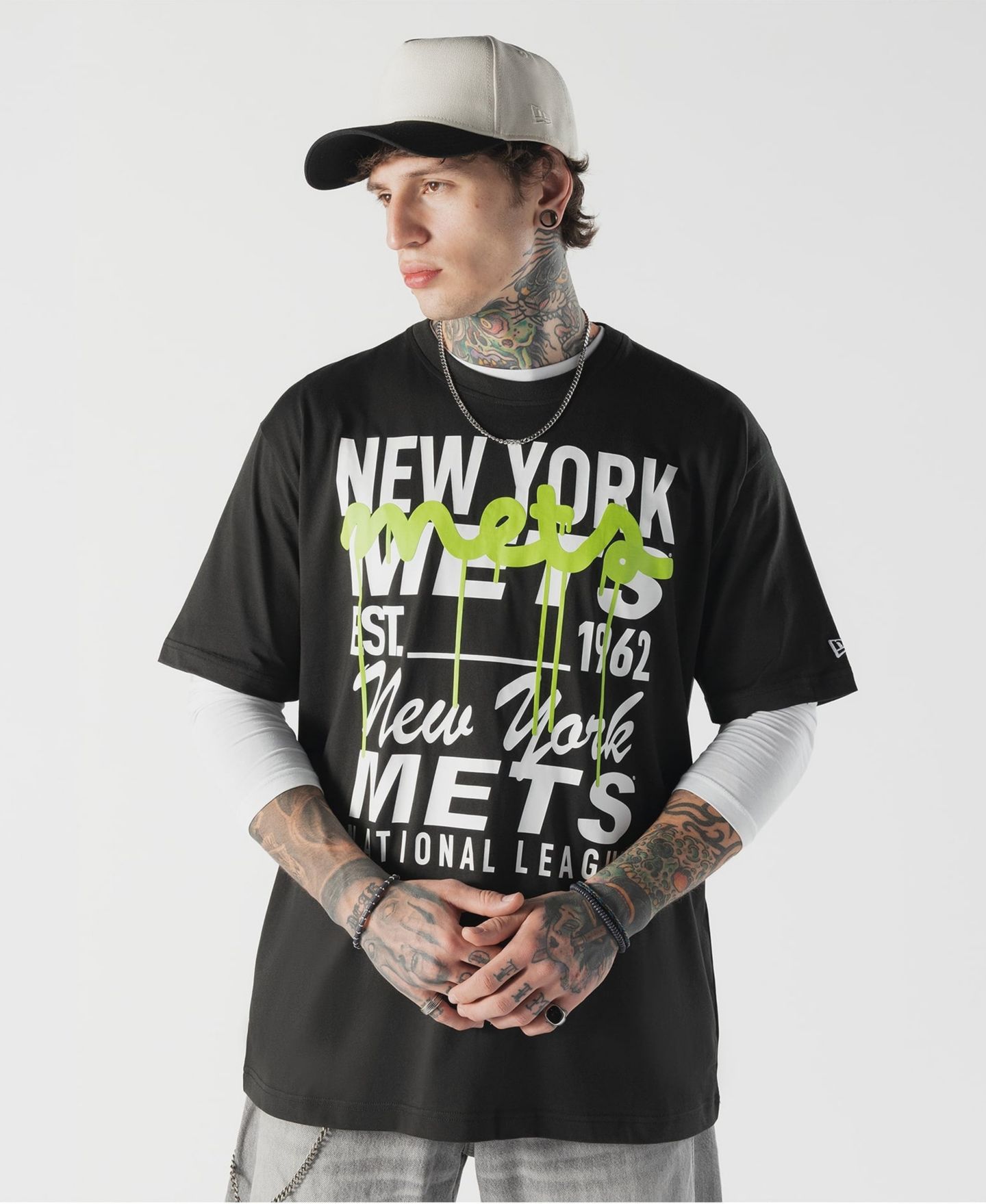 Мужская футболка New Era Black New York Mets Lifestyle Glow Spray Paint — фото 1