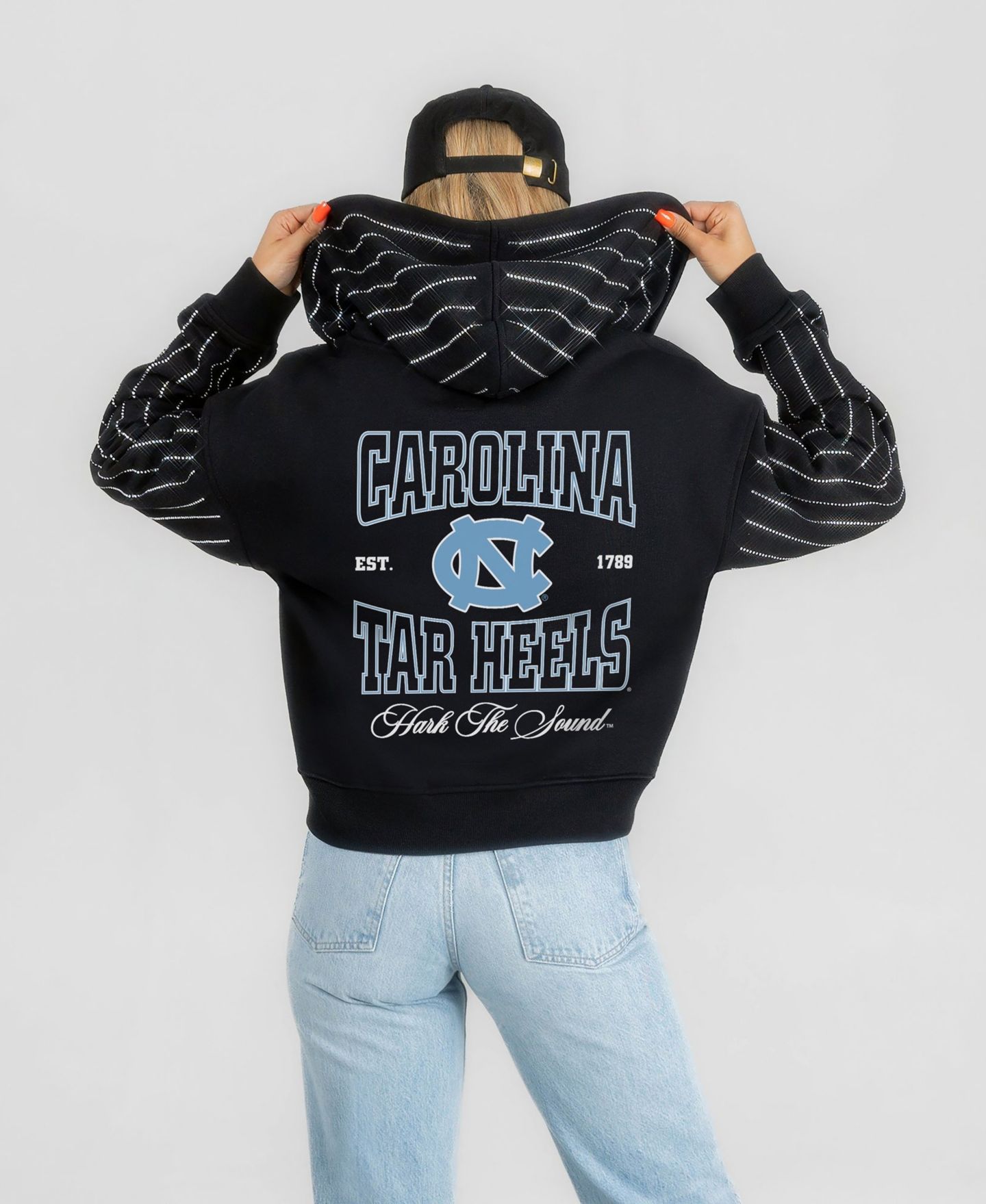 Женские худи Gameday Couture Black North Carolina Tar Heels Eyes on the Prize Mid-Crop Full-Zip — фото 1