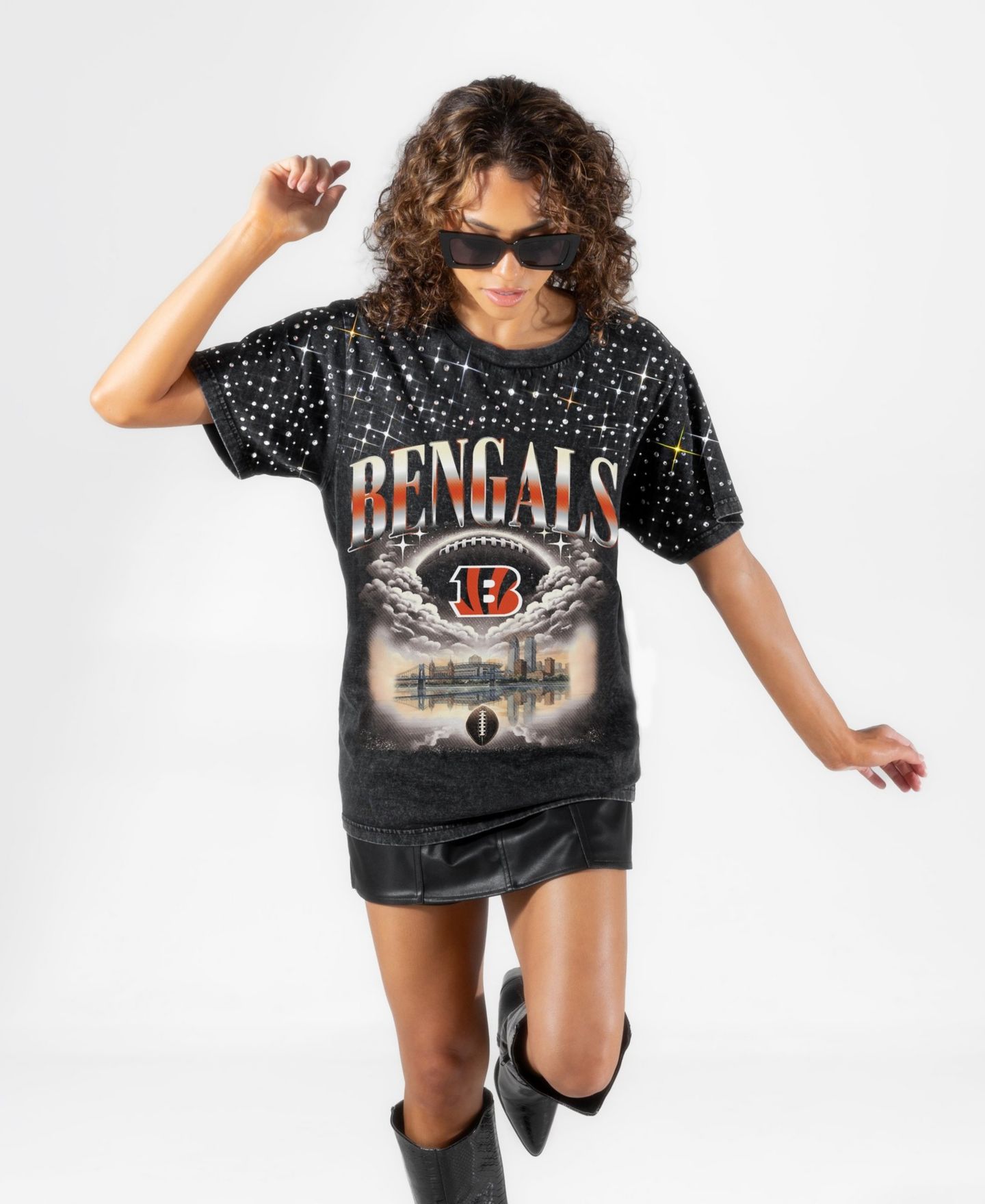 Женская футболка Gameday Couture Black Cincinnati Bengals Sky's the Limit Washed Micro Rhinestone — фото 3