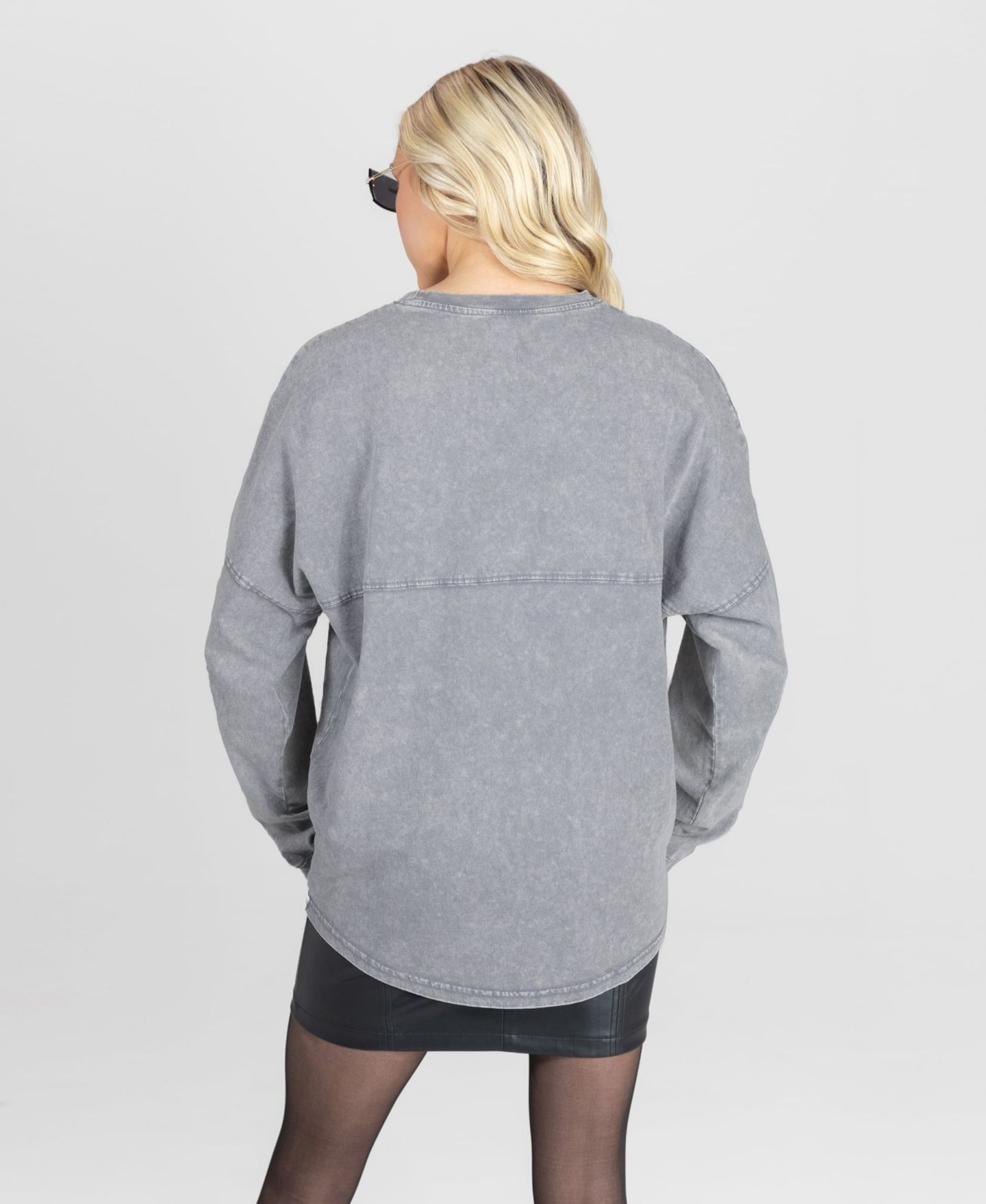 Женская футболка Gameday Couture Gray Baltimore Ravens On The Hunt Oversized Snow Wash Long-Sleeve — фото 2
