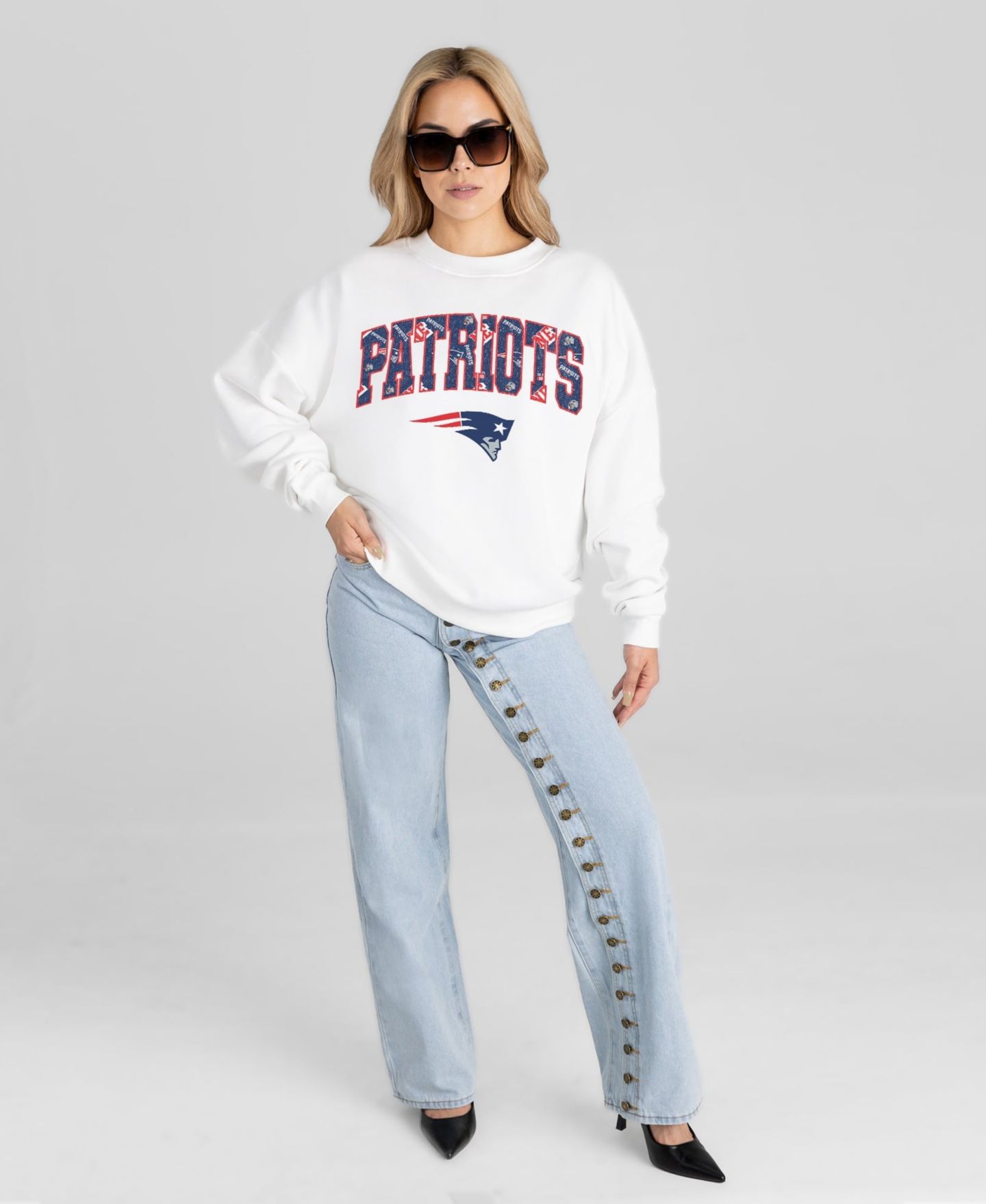Женская толстовка Gameday Couture White New England Patriots Sweet Play Oversized Premium Drop Shoulder — фото 3