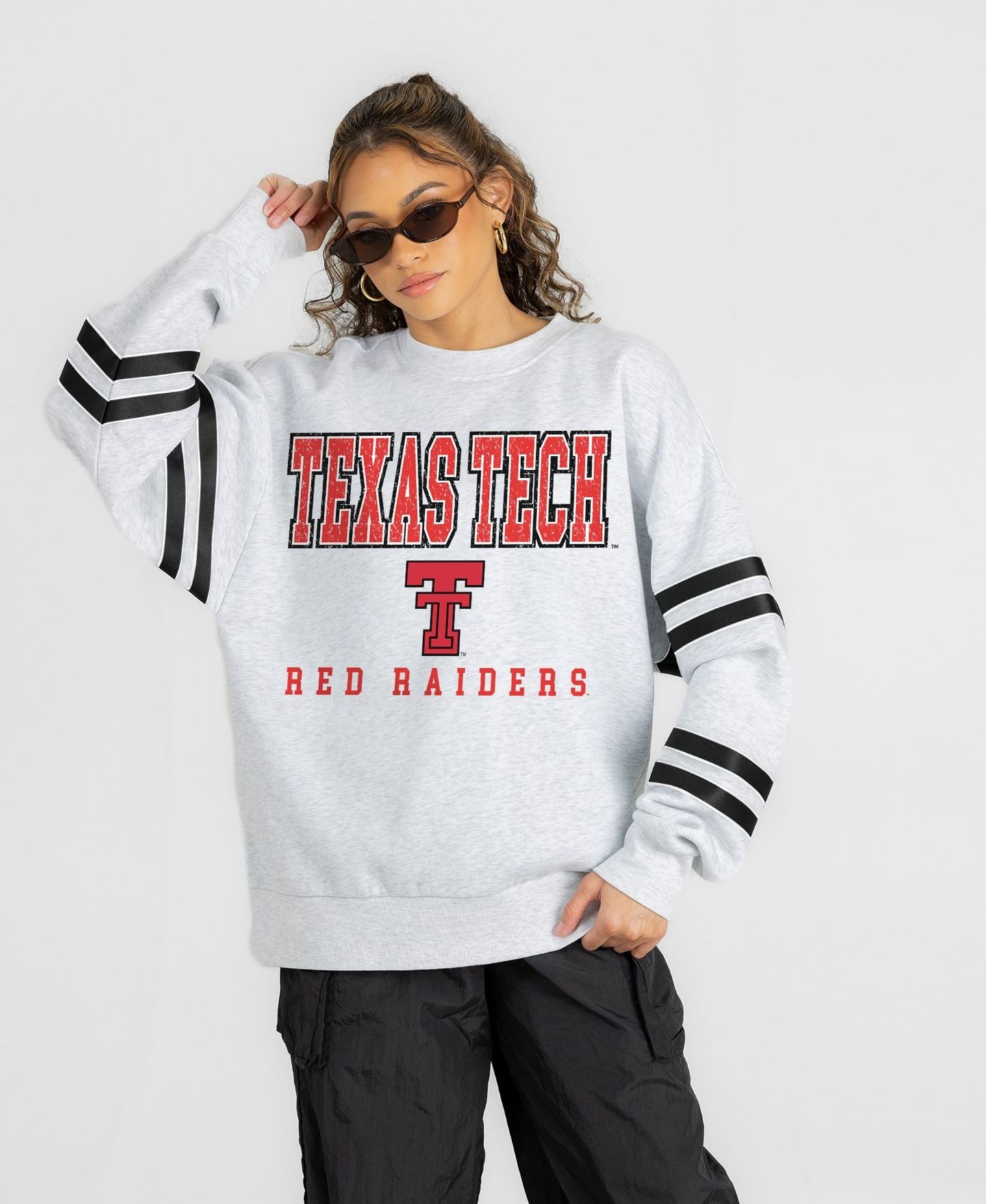 Женская толстовка Gameday Couture Ash Texas Tech Red Raiders Stadium Stripes Oversized Fleece — фото 1