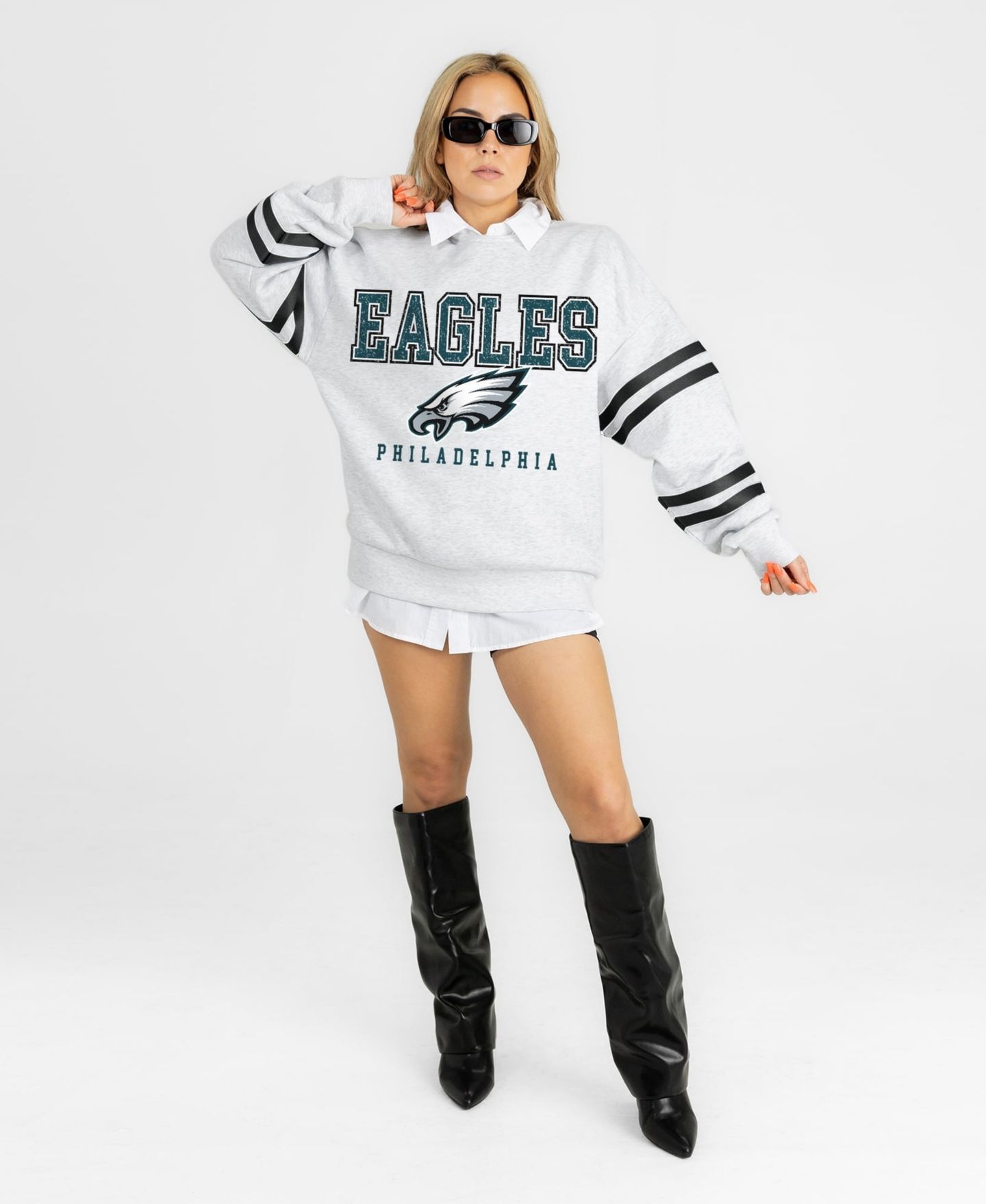 Женская толстовка Gameday Couture Ash Philadelphia Eagles Stadium Stripes Oversized Fleece — фото 3