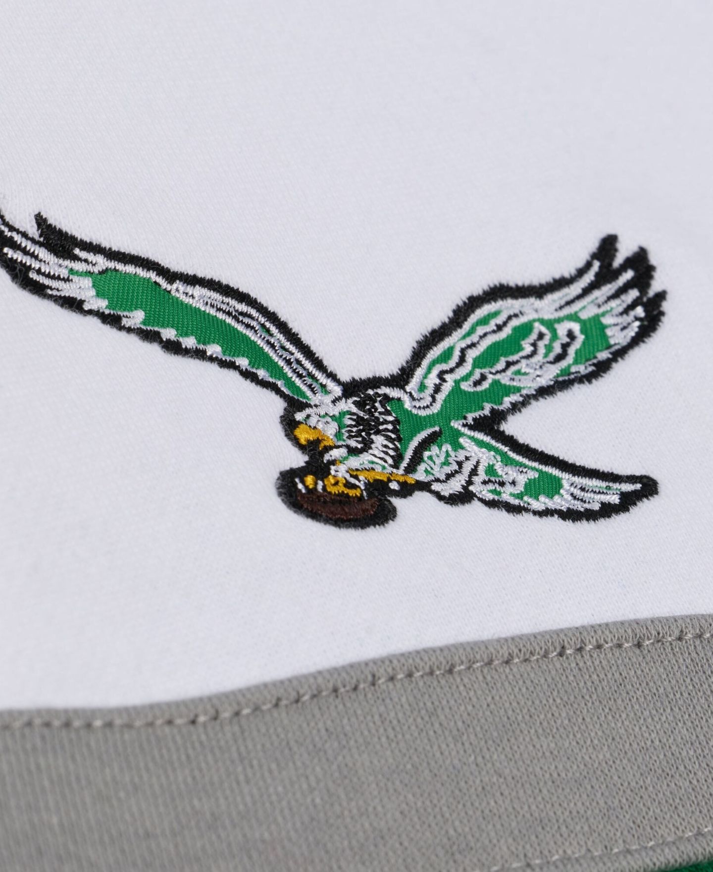 Женский свитер Mitchell & Ness Kelly Green Philadelphia Eagles Head Coach Quarter-Zip Pullover — фото 4