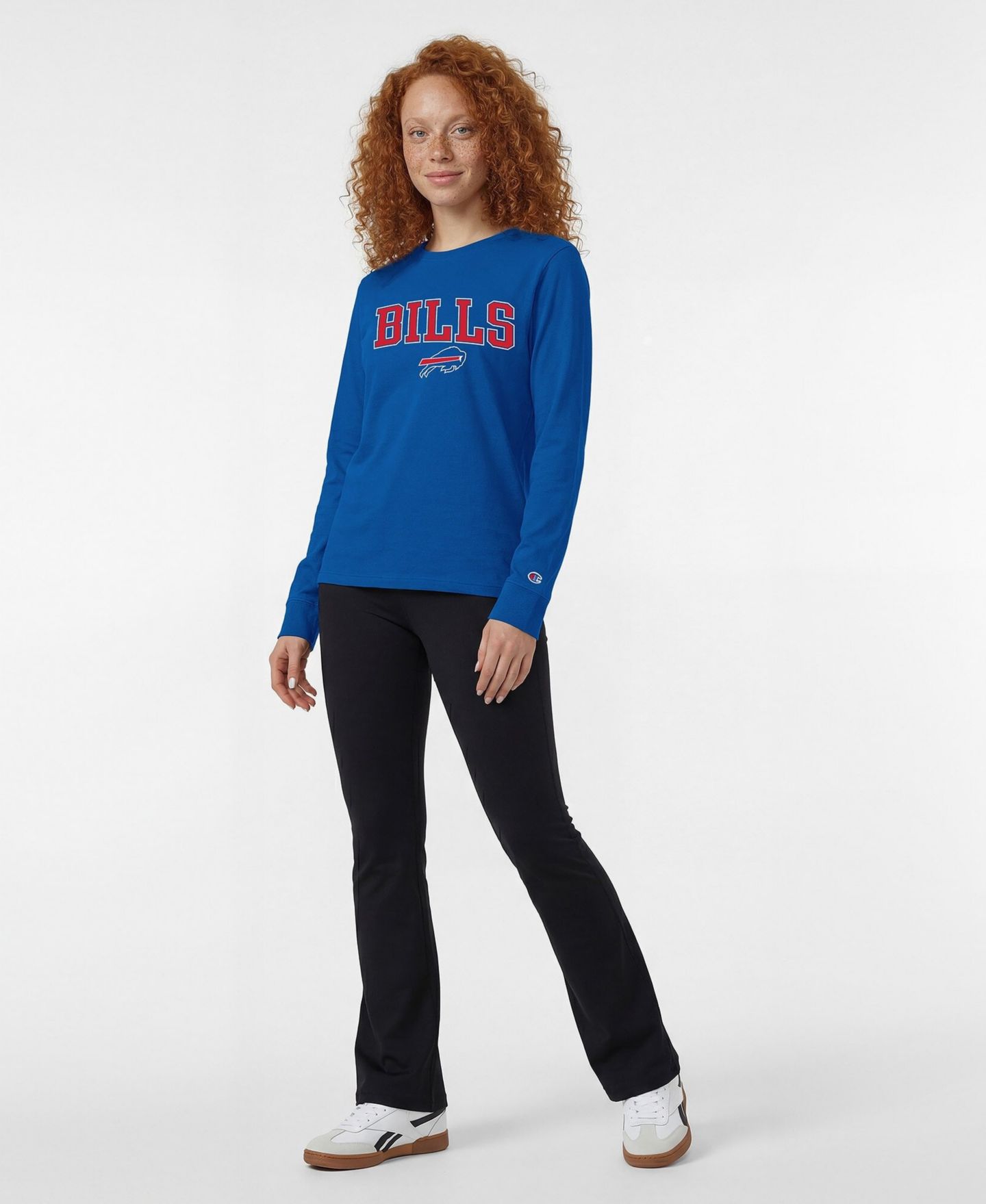 Женская футболка Champion Royal Buffalo Bills Core Logo Long-Sleeve — фото 3