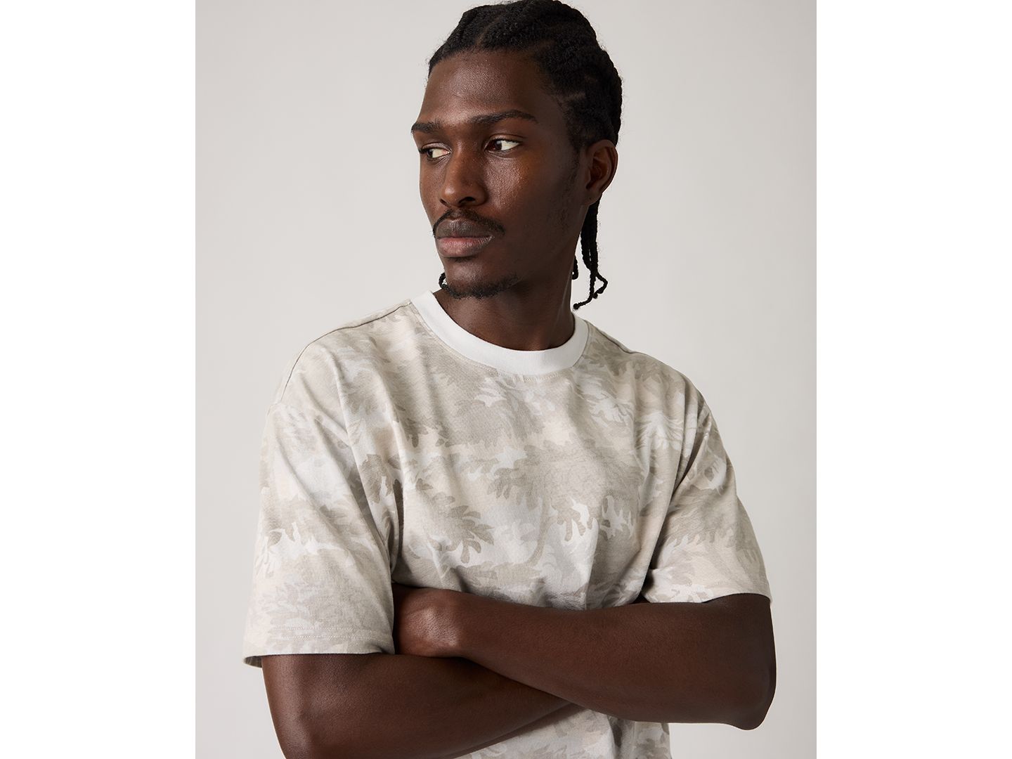 Мужская футболка Levi's Classic Cropped Boxy Short-Sleeve, цвет: Коричневый — фото 7