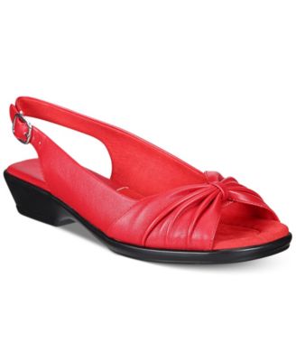 bare traps sedina flat