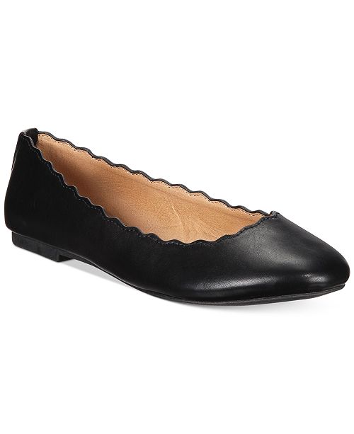 black scalloped ballet flats
