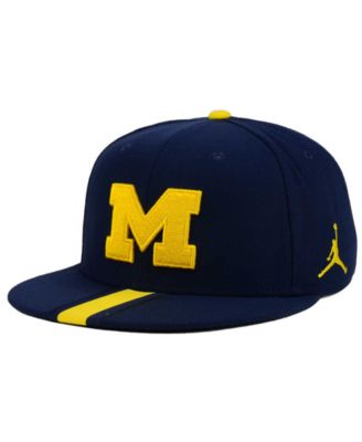 Nike - Sideline True Snapback Cap