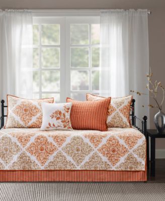 daybed bedding