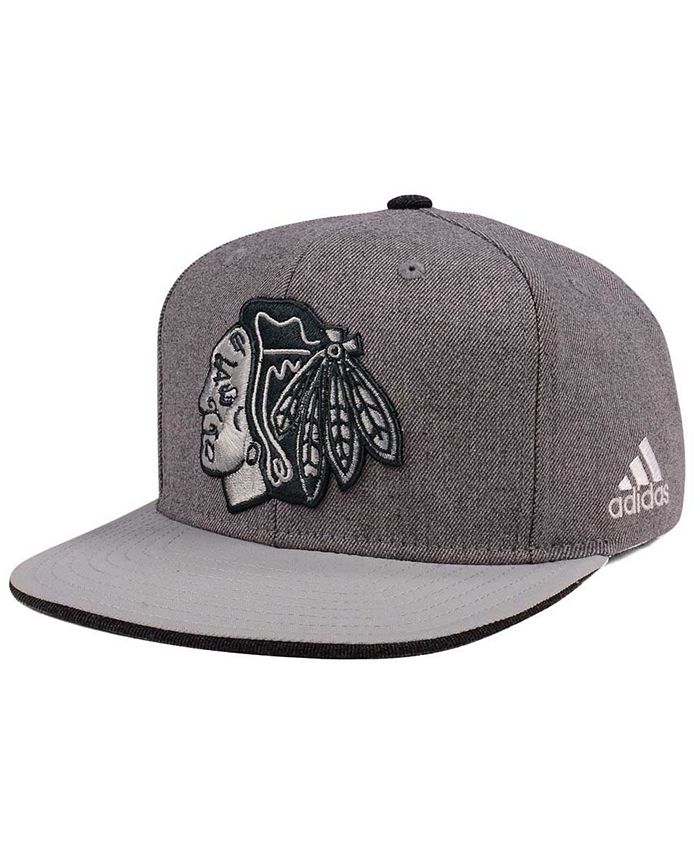 Mitchell & Ness Chicago Blackhawks Youth Toss Up Flat Brim Snapback Cap