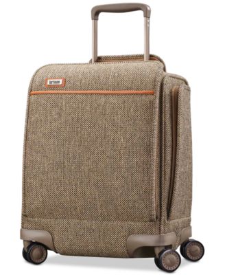 under seat rolling carry on luggage