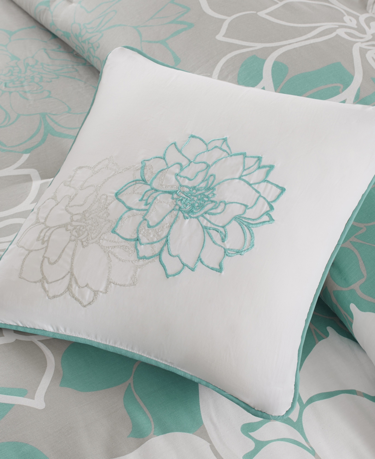 Madison Park Lola 7-Pc. Comforter Set