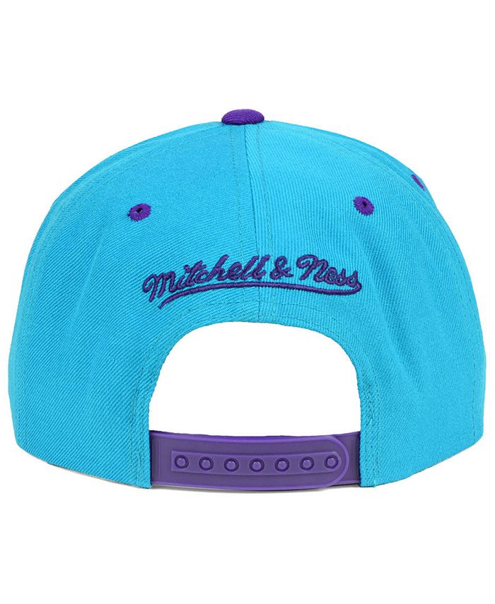 Mitchell & Ness Charlotte Hornets Rubber Weld Snapback Cap & Reviews ...