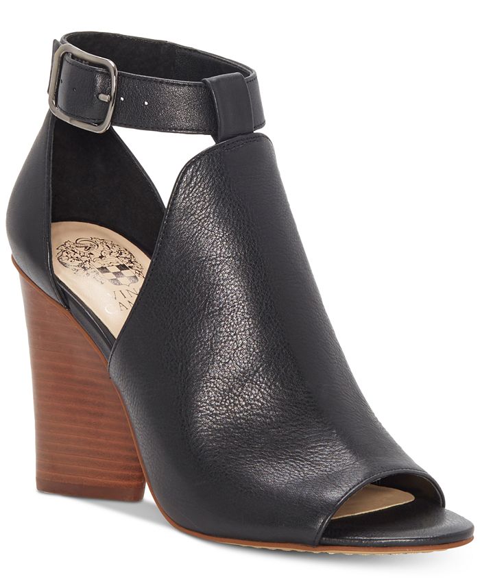Vince clearance camuto adaren