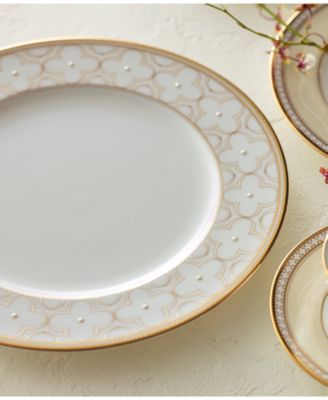 Trefolio Gold Dinnerware Collection