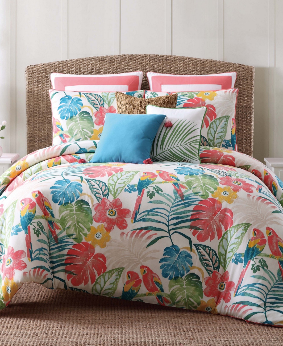 Oceanfront Resort Coco Paradise King Comforter Set Bedding In Multi