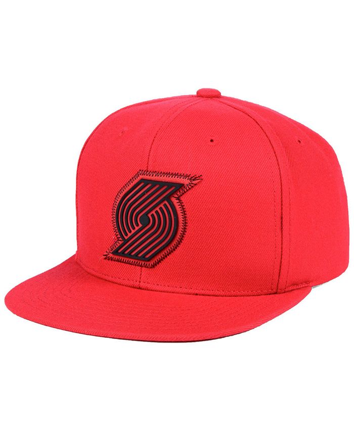 Mitchell & Ness Snapback Biowashed Zig Zag Small Box Logo - Berretto Nero Regolabile 55-63cm
