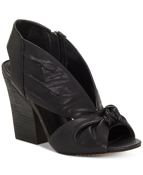 vince camuto kerra