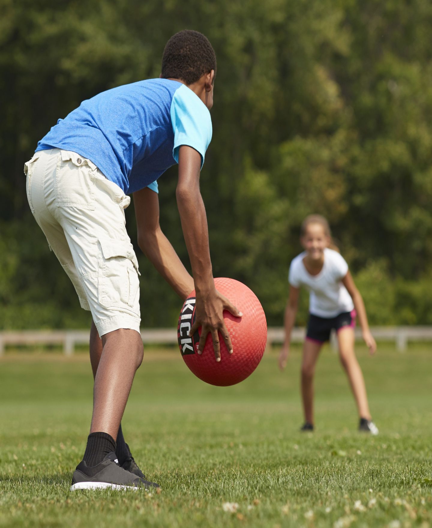Детская игрушка Franklin Sports 10" Textured Rubber Kickball, Ages 5+ — фото 4