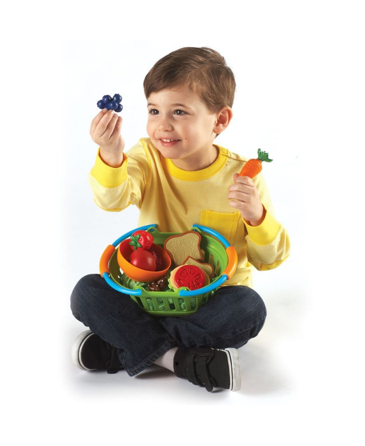 Детские игрушки Areyougame New Sprouts Healthy Lunch 15-Piece Play Food Set, Ages 2+ — фото 2