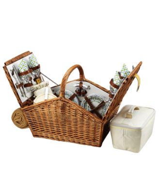 Picnic At Ascot
