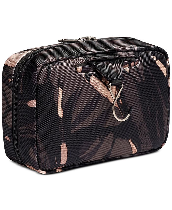 Tumi alpha bravo deals reno travel kit
