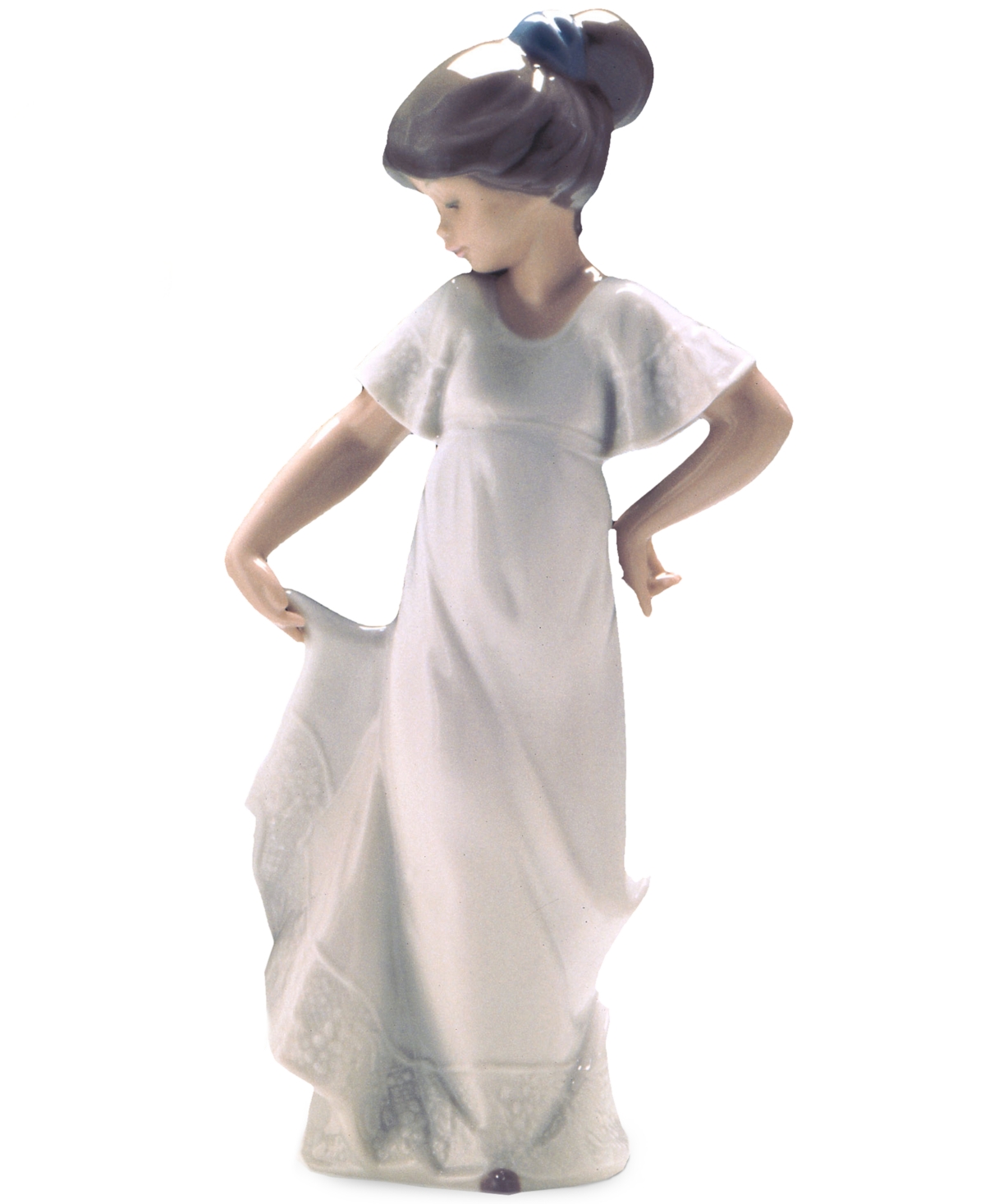 146703 Nao by Lladro How Pretty! Collectible Figurine sku 146703