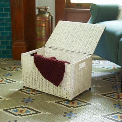 Small Wicker storage Chest, White 
