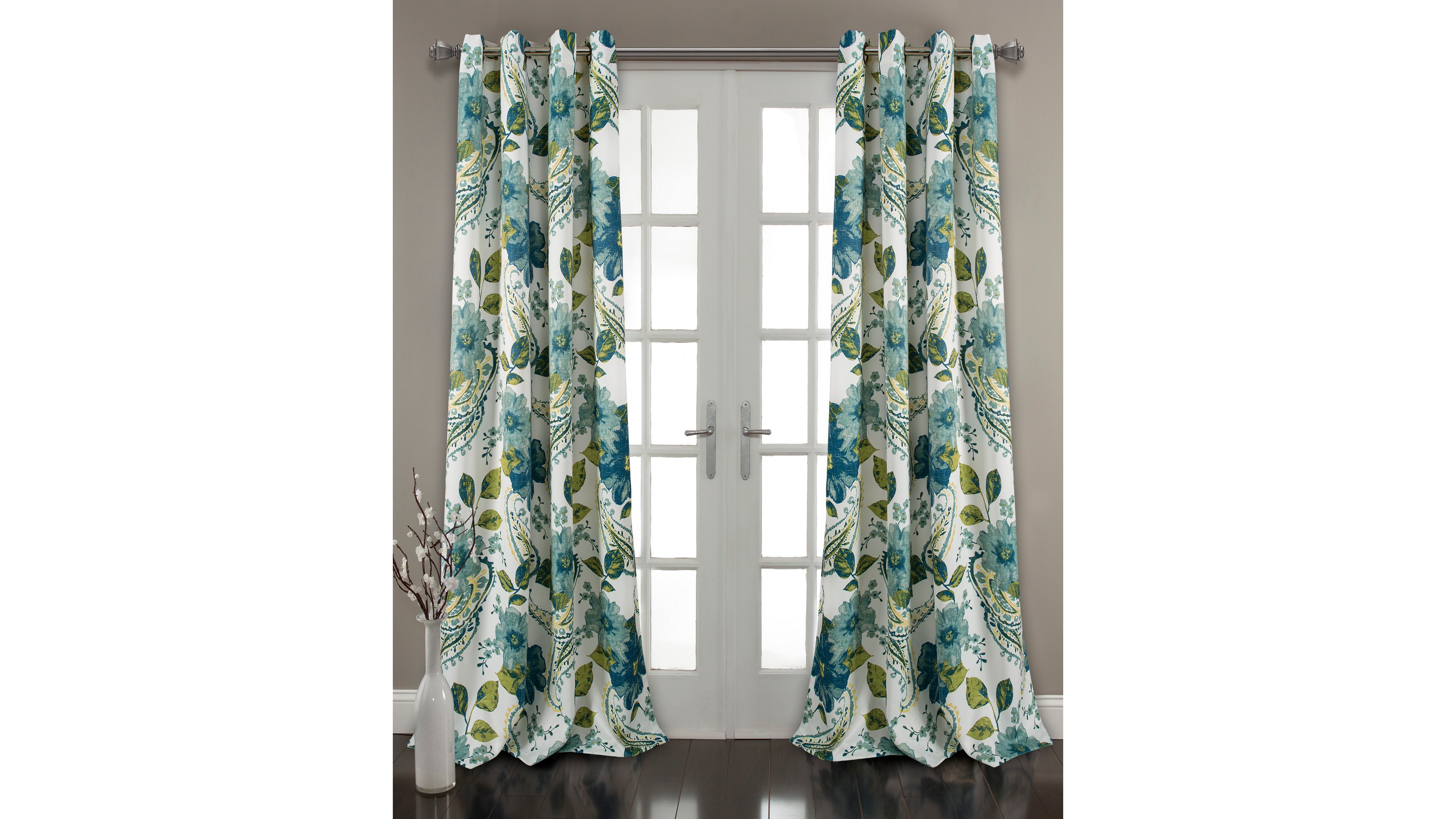 Floral Paisley 52" x 95" Curtain Set